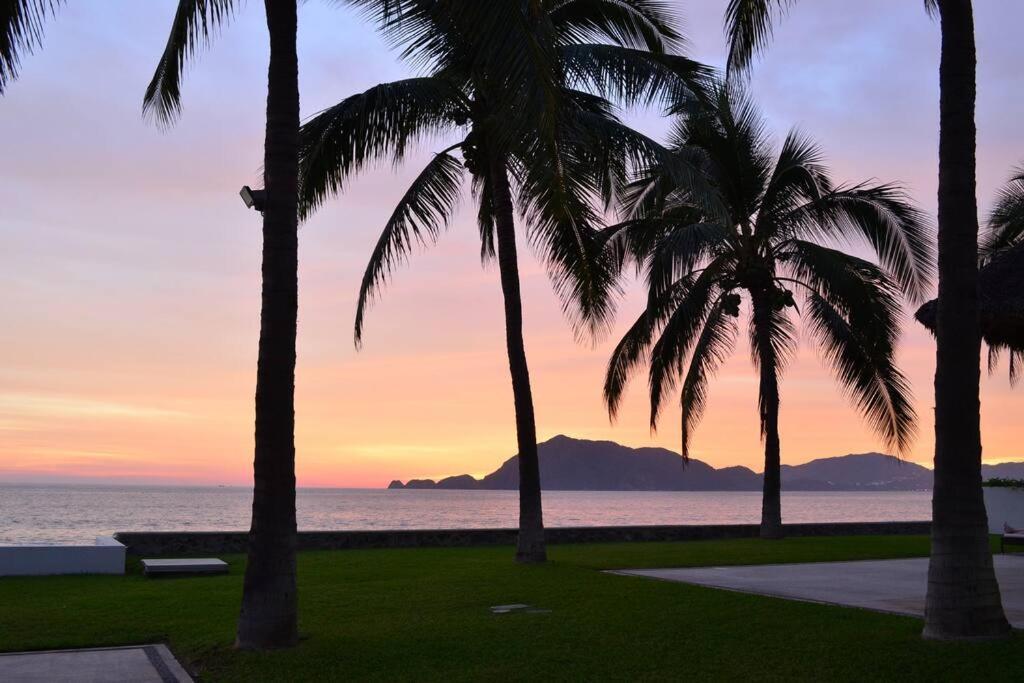 Condo De Lujo Frente Al Mar En Manzanillo Exterior foto